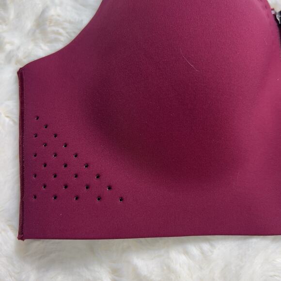 Victoria’s Secret Burgundy Featherweight Max Sports Bra Zip Strappy Back 38D - Picture 6 of 10